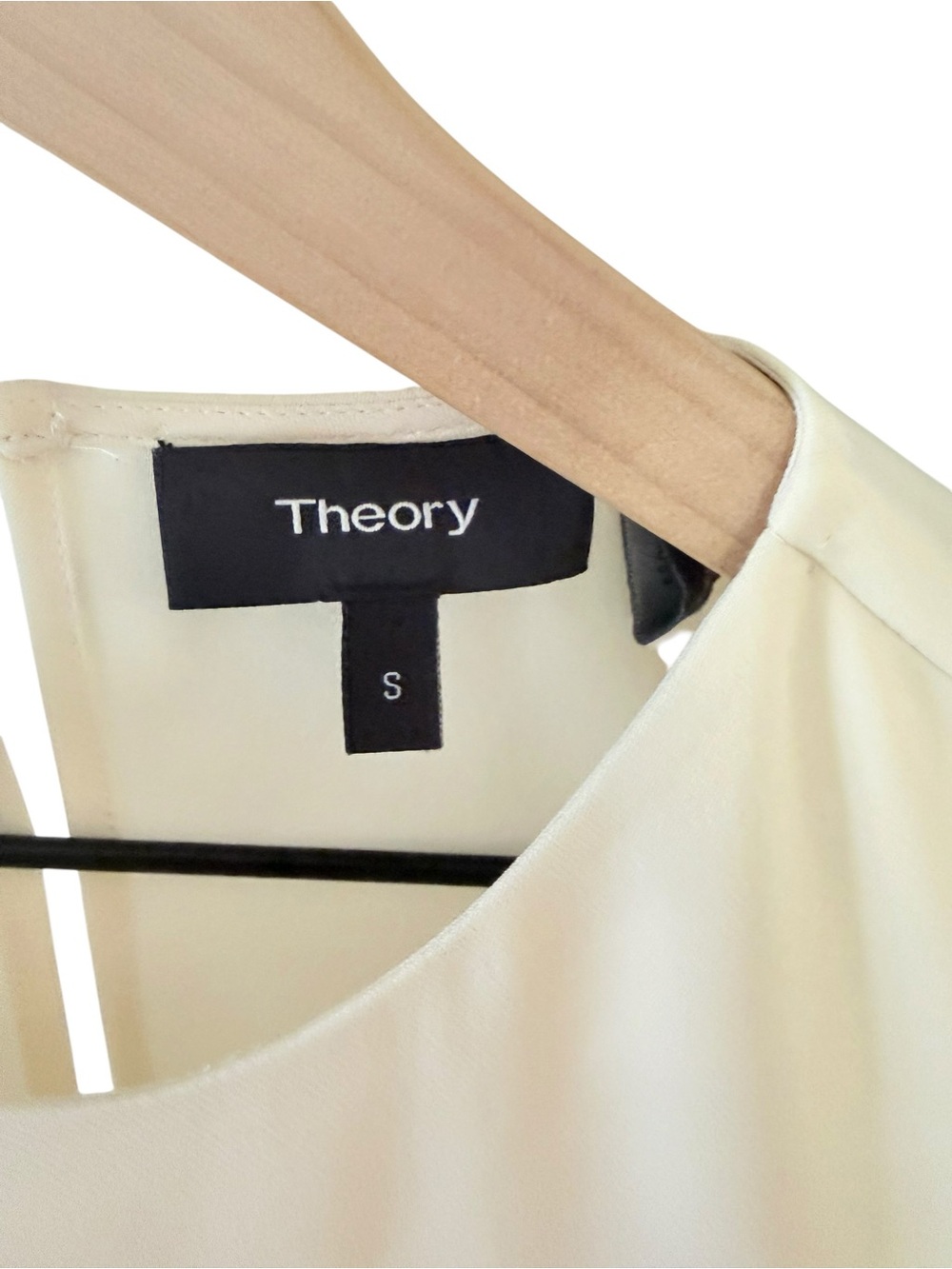 Theory Cream Sleeveless Ruffled Shell Top - Picture 2 of 8